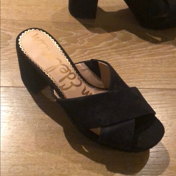 Short Sam Edleman Sandals - Picture 2 of 3